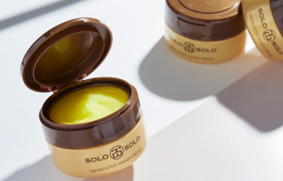 簡単・スピーディなお手入れでキレイに。郵便局専売化粧品「ソロソロ」は「こんなの欲しかった」がきっと見つかる機能性化粧品シリーズです。